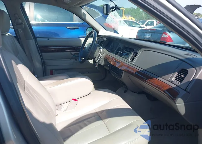 2MEHM75V99X608438: 42032284