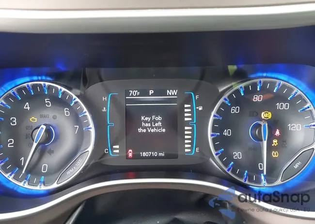 2C4RC1BG2HR526422: 42032839