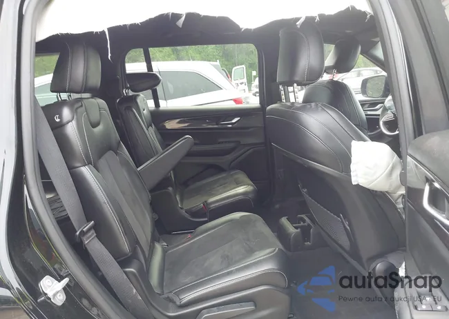 1C4RJJAG7P8794349: 42033035