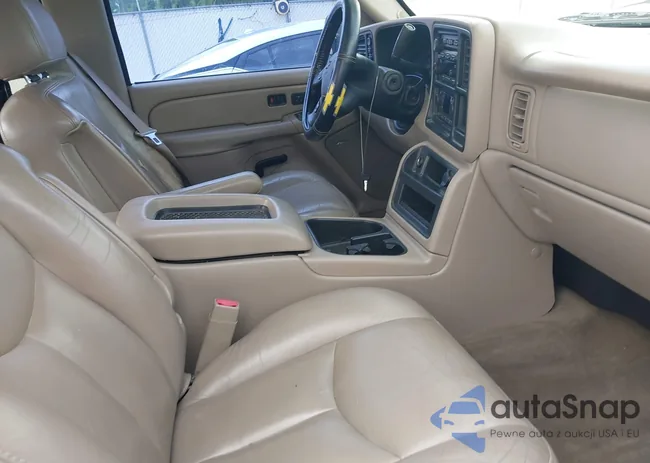 2GCEK13T261125154: 42033111