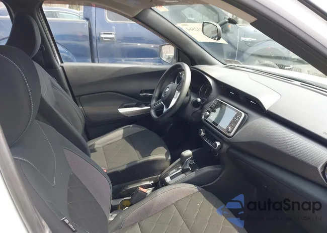 3N1CP5CU1KL496388: 42032564