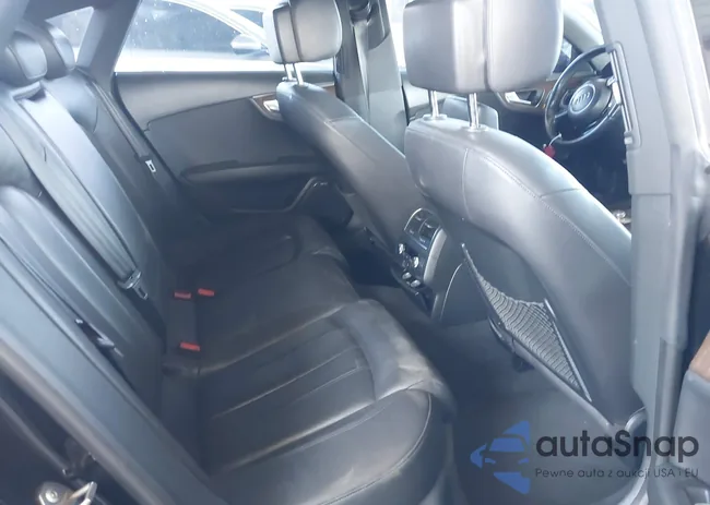 WAU2GAFC2FN029875: 42032648