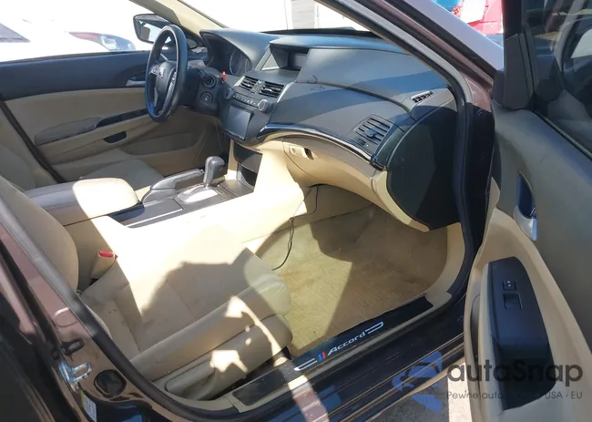 1HGCP2F32BA128115: 42034166