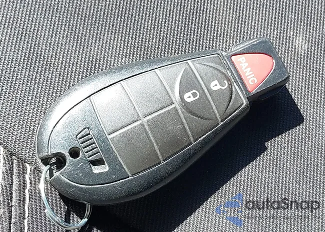 1C4PJLCB0FW616538: 42034483