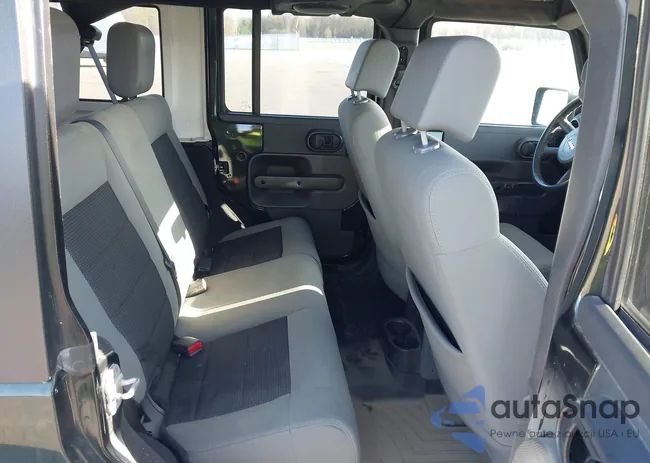 1J4BA3H14AL196314: 42037170