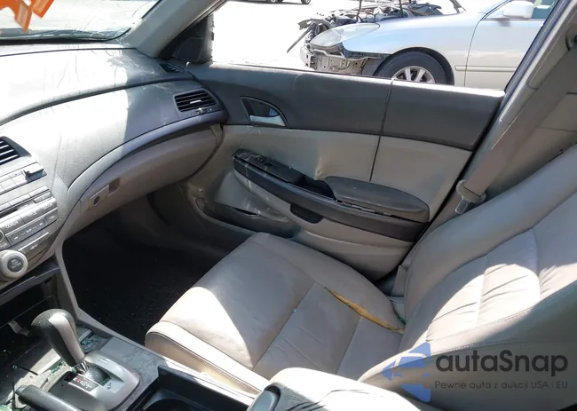 1HGCP2F83CA217866: 42037268