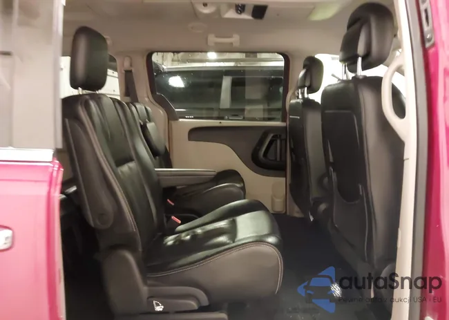 2C4RC1CG7FR741631: 42038072