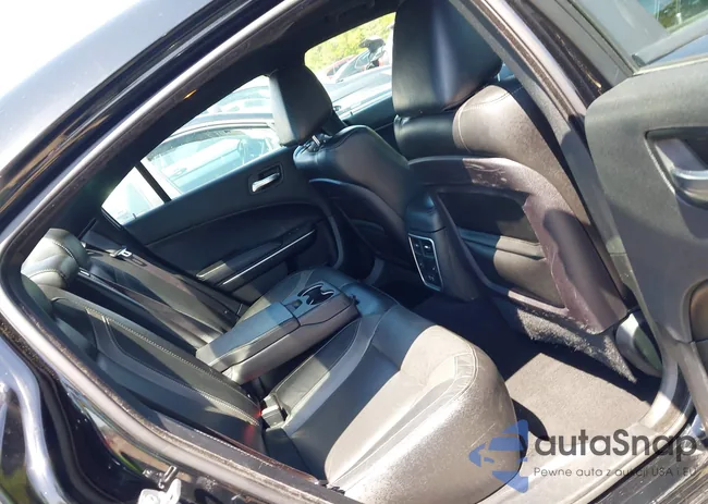 2C3CDXBG9KH696008: 42037775