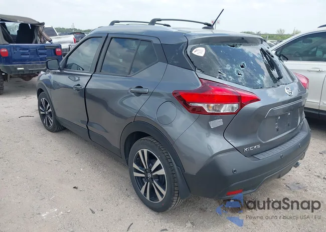 3N1CP5CVXLL553648: 42038579