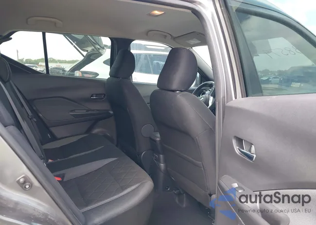 3N1CP5CVXLL553648: 42038579