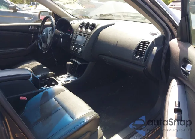 1N4AL2AP7BN405402: 42038666