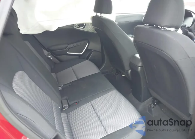 KNDJ23AU5P7891941: 42038747