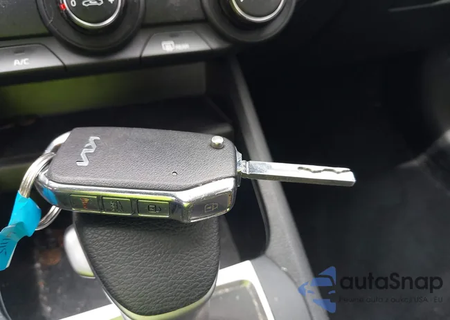 3KPF24AD7PE690487: 42040028