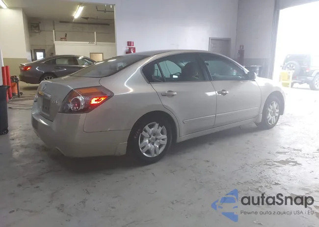 1N4AL21EX9N482418: 42040370