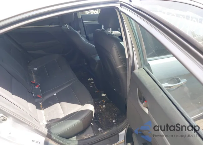 5NPD84LF6HH114746: 42040463