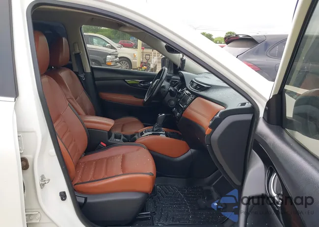 JN8AT2MT5JW467963: 42040483