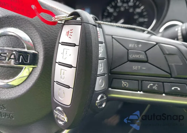 JN8AT2MT7HW131435: 42043270