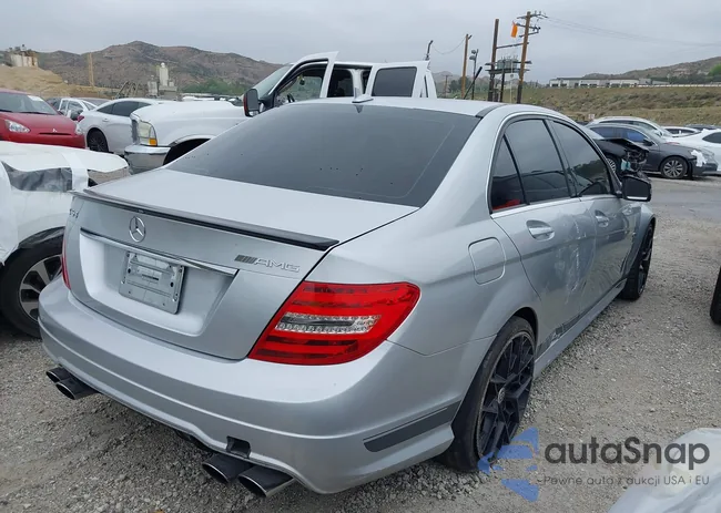 WDDGF7HB7EG179587: 42042530