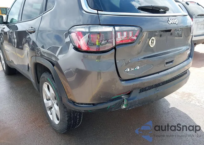 3C4NJDBB3MT584556: 42044104