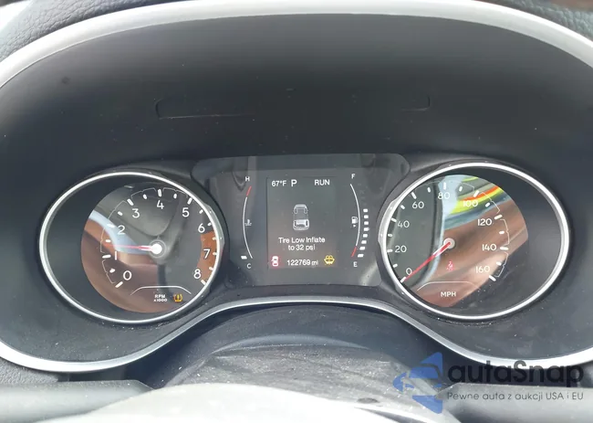 3C4NJDBB3MT584556: 42044104