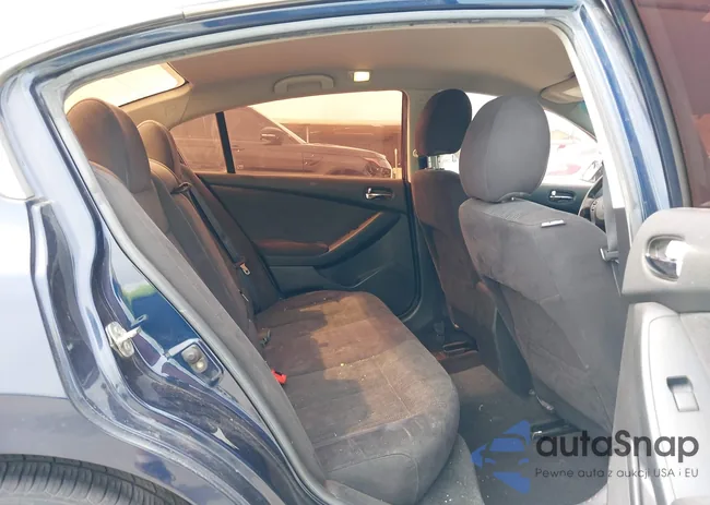 1N4AL2AP5BN501738: 42043543