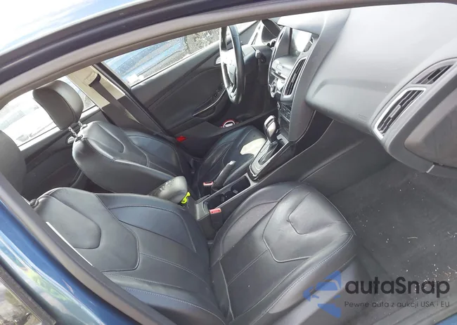 1FADP3J29JL254861: 42045953