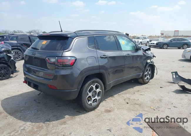 3C4NJDDBXNT157230: 42046292