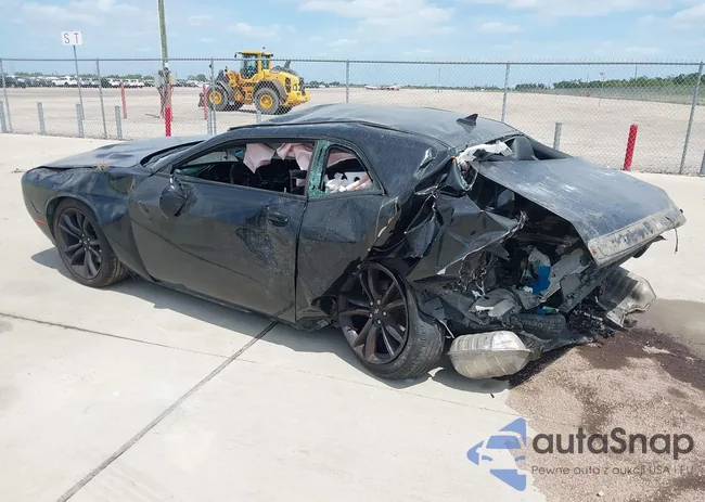 2C3CDZAG9JH172319: 42046316