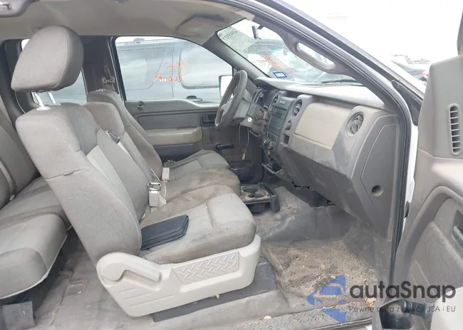 1FTRX12W59KB75341: 42045577