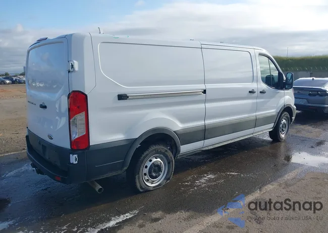 1FTBR1Y81PKB73281: 42045737