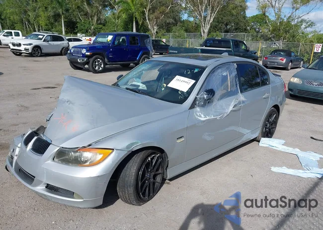 WBAVB13596KX63108: 42047192