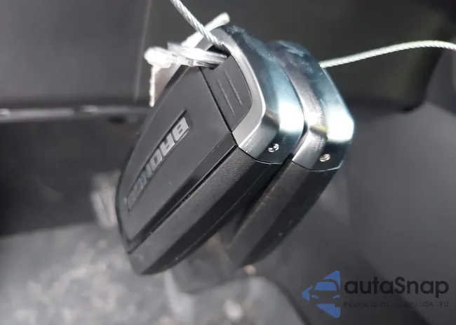 3FMCR9B68MRA90332: 42048895