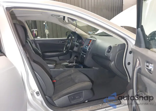 1N4AA5AP5EC478095: 42049372