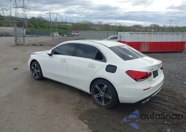 WDD3G4FB1KW030381: 42050253