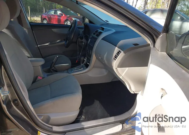 2T1BU4EE6DC089531: 42049624