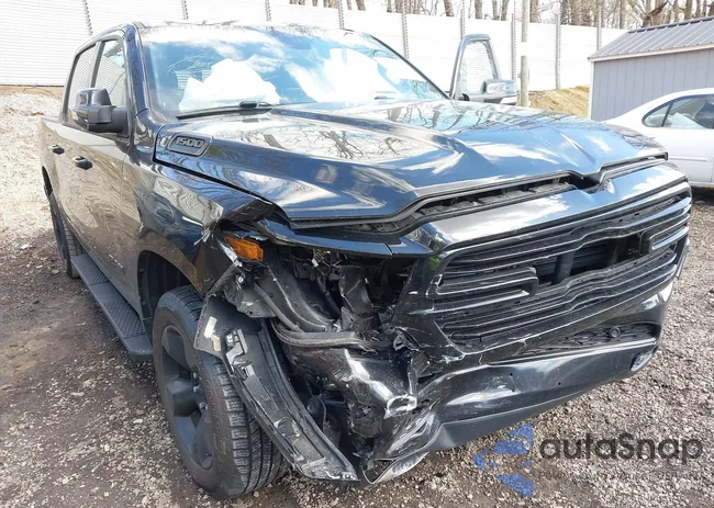 1C6RRFFG8KN796272: 42049716