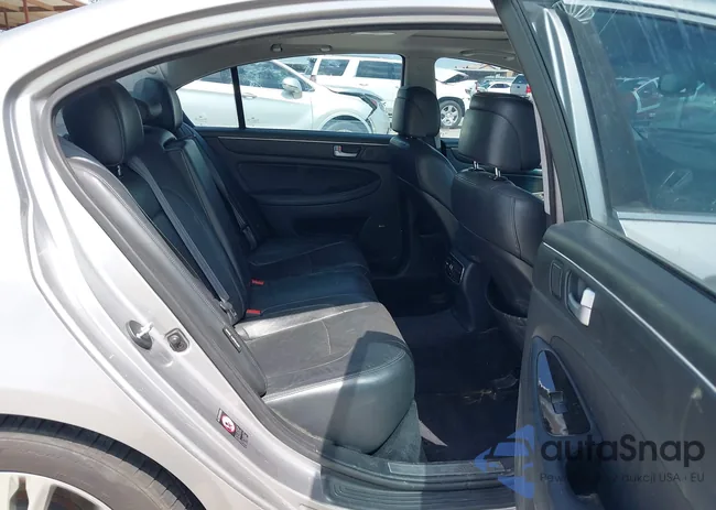 KMHGC4DD7DU223902: 42051197