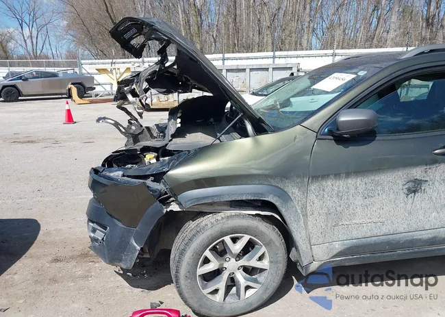 1C4PJMBS1FW697654: 42050456