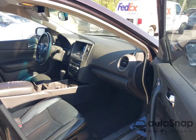 1N4AA5AP4AC850777: 42051922