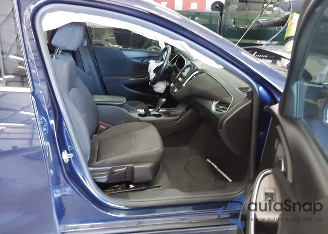 1G1ZD5ST5JF149043: 42052158