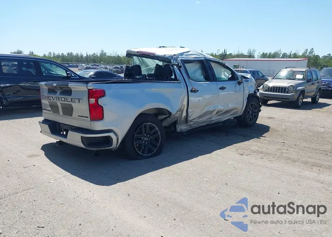 1GCPWBEK5NZ143032: 42052238