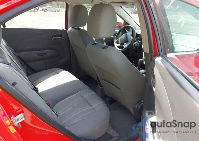 1G1JC5SG1F4102906: 42051640