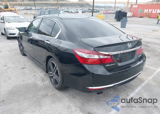 1HGCR2F59HA281689: 42052807