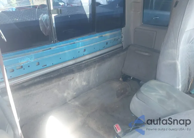 1FTYR14C7WPA05117: 42052484