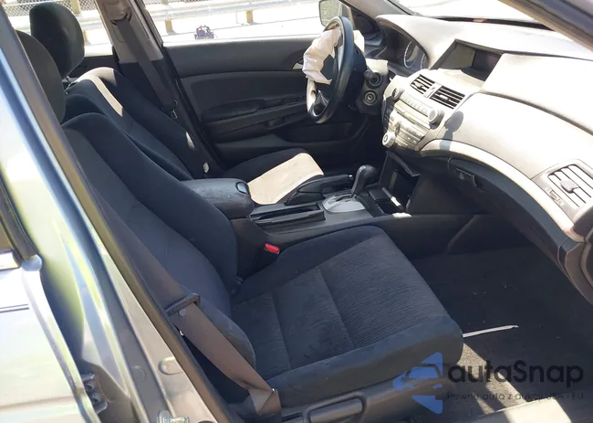 1HGCP2F35BA047299: 42052736