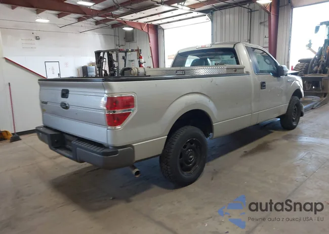 1FTMF1CM1EKE73373: 42054119