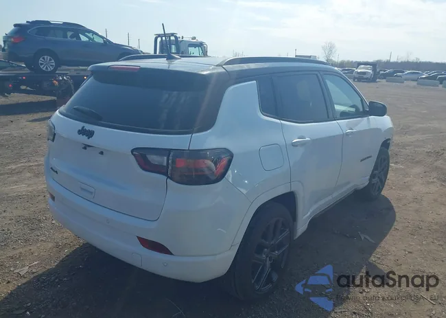 3C4NJDCN7RT106527: 42054193