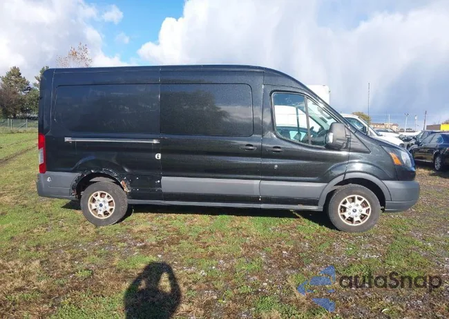 1FTYR2CM2FKA84290: 42054397