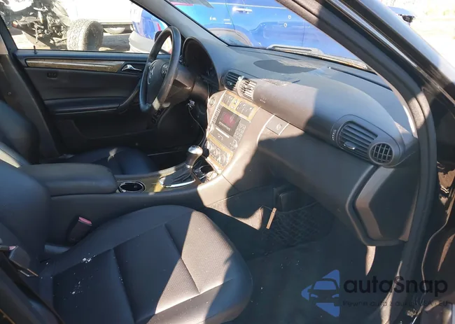 WDBRF52HX7F930466: 42056023