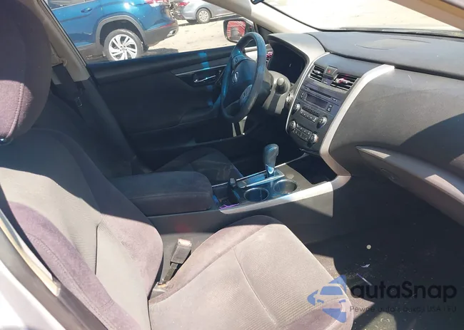 1N4AL3APXDN512761: 42056025